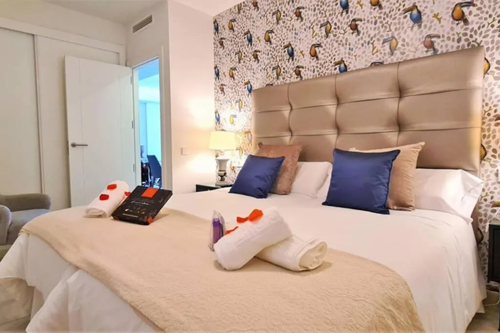 Lujoso Apartamento Nuevo Playa Centro إِستيبونا شقة