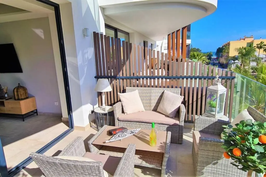 Lujoso Apartamento Nuevo Playa Centro إِستيبونا