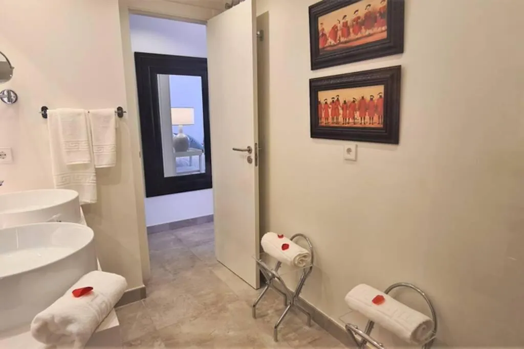 Lujoso Apartamento Nuevo Playa Centro إِستيبونا إسبانيا